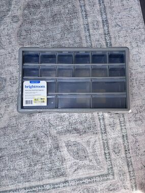 Brightroom Heavy Duty Small Parts Organizer with Clear Lids, 18 Compartments